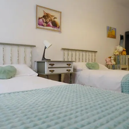 Ideal Familias, A Pasos De La Estacion De Tren Apartament Sewilla